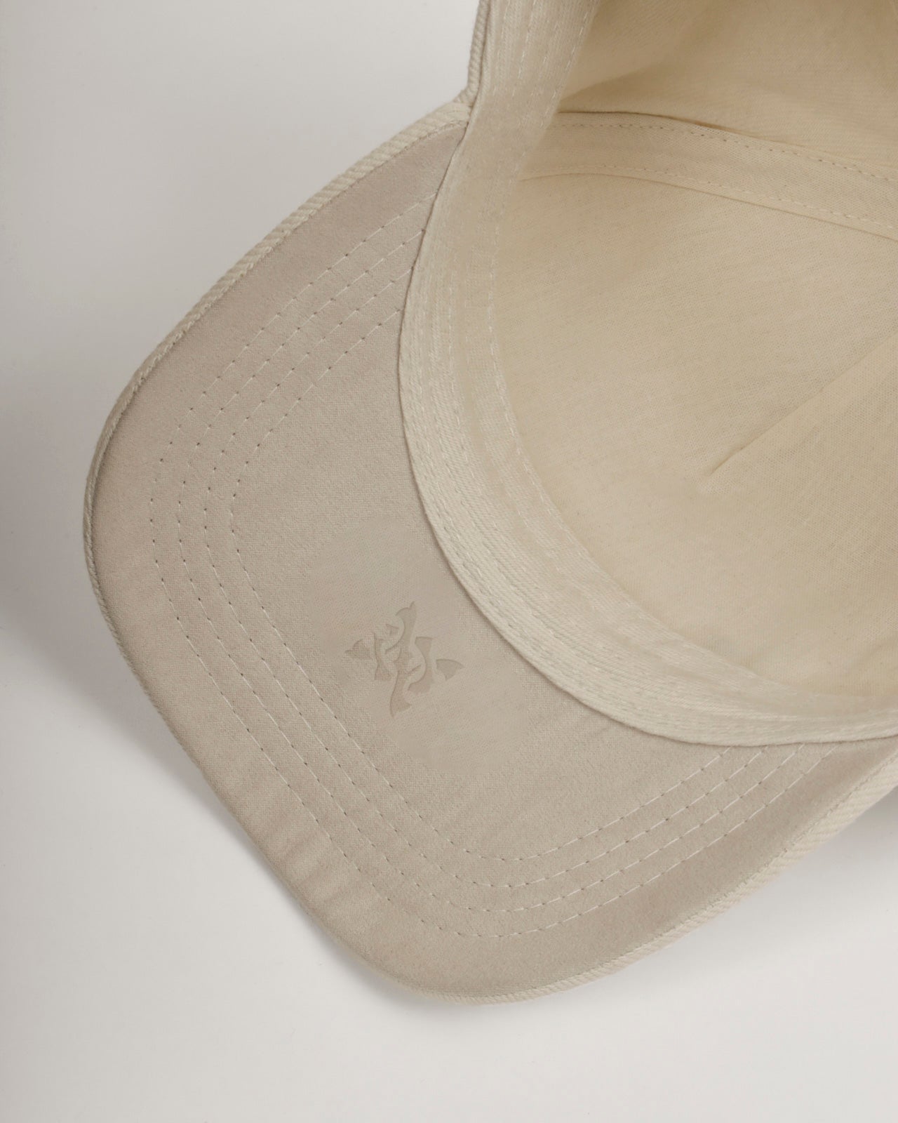 WHITE CROSSED CAP